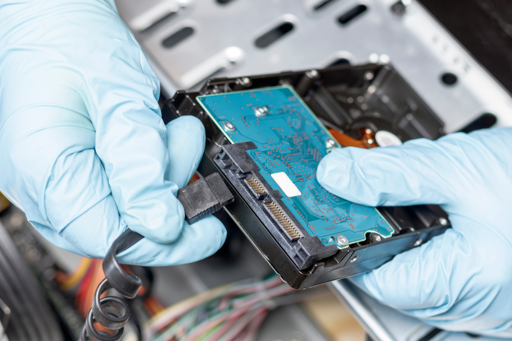 it-asset-sanitation-hard-drive-gloves